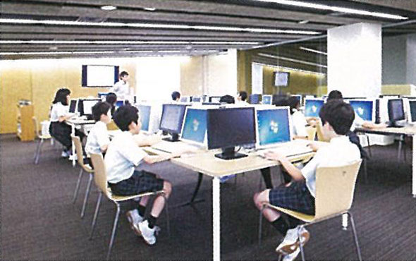 教育環境 校舎 パソコンルーム